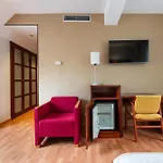 Dona Urraca Hotel 3*