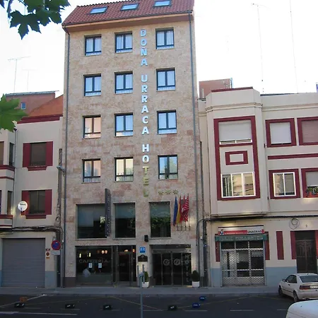 Hotel Dona Urraca 3*