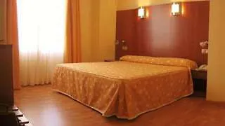 Doña Urraca 3*
