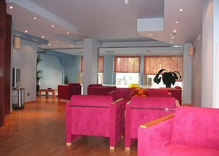 Hotel Dona Urraca 3*