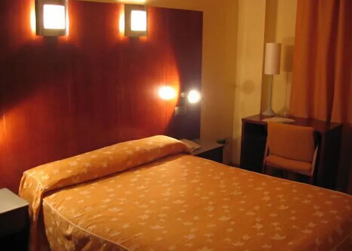 Dona Urraca Hotel 3*